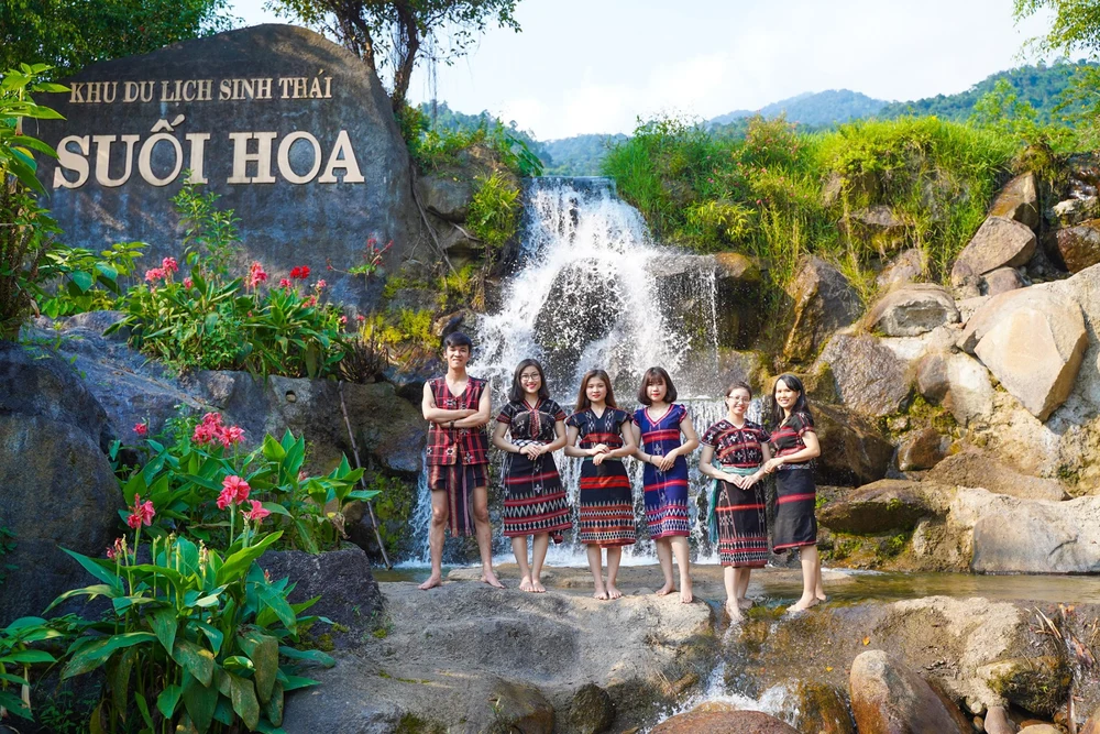 12 Beautiful Tourist Attractions in Da Nang